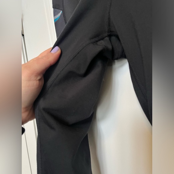 Adidas climalite cropped legging size medium item 07-26 - Picture 3 of 8